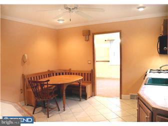 2312 Poplar Road Havertown, PA 19083 - Photo 8 of 10 Kitchen