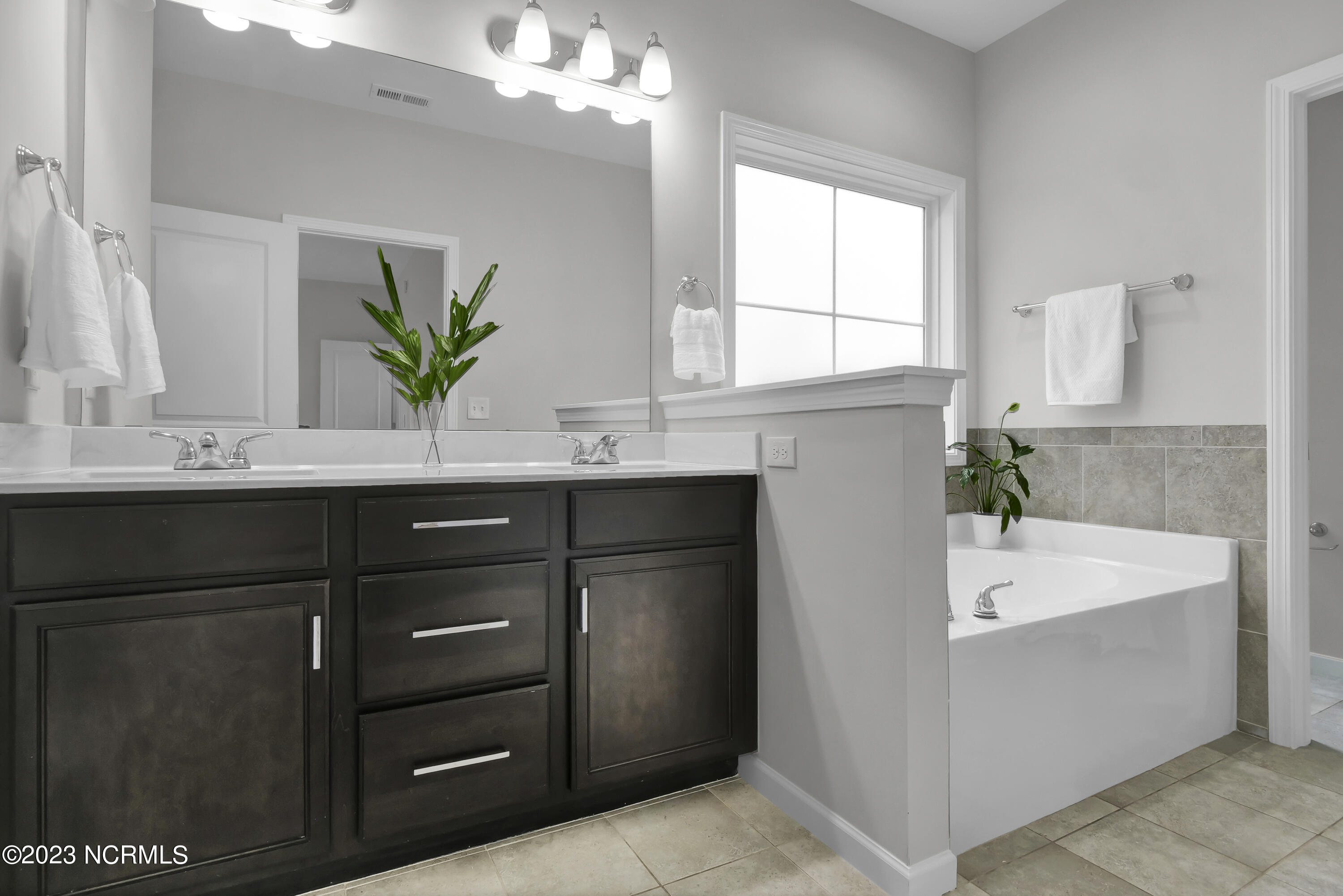 51 Chickadee Way Hampstead, NC 28443 - Photo 14 of 34 P1488764