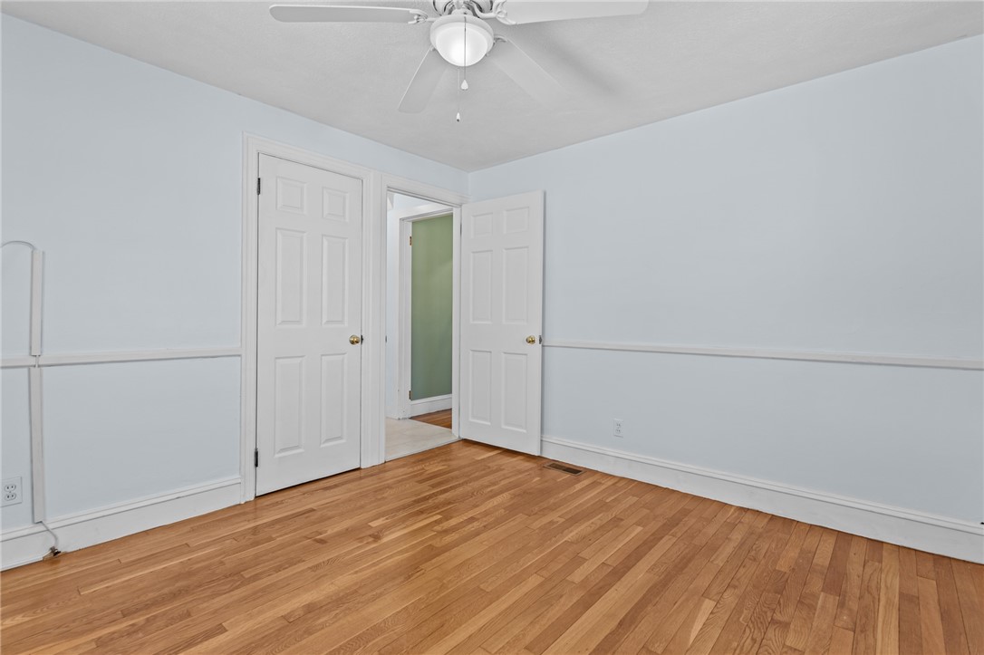 22 Phillips Avenue Warwick, RI 02888 - Photo 14 of 38