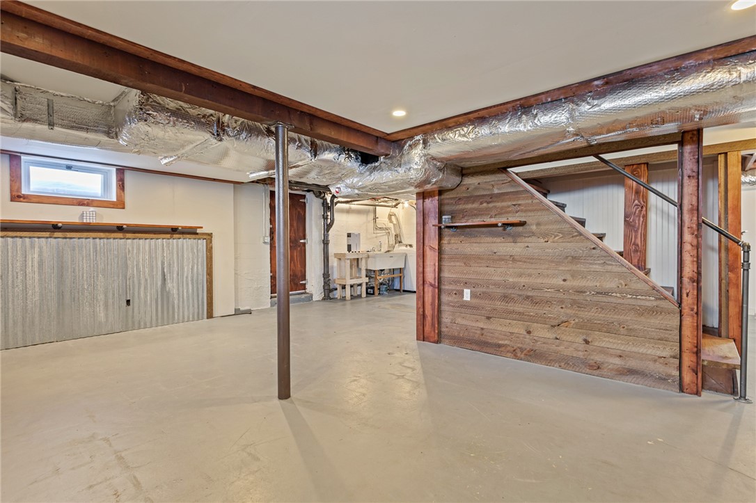 22 Phillips Avenue Warwick, RI 02888 - Photo 34 of 38