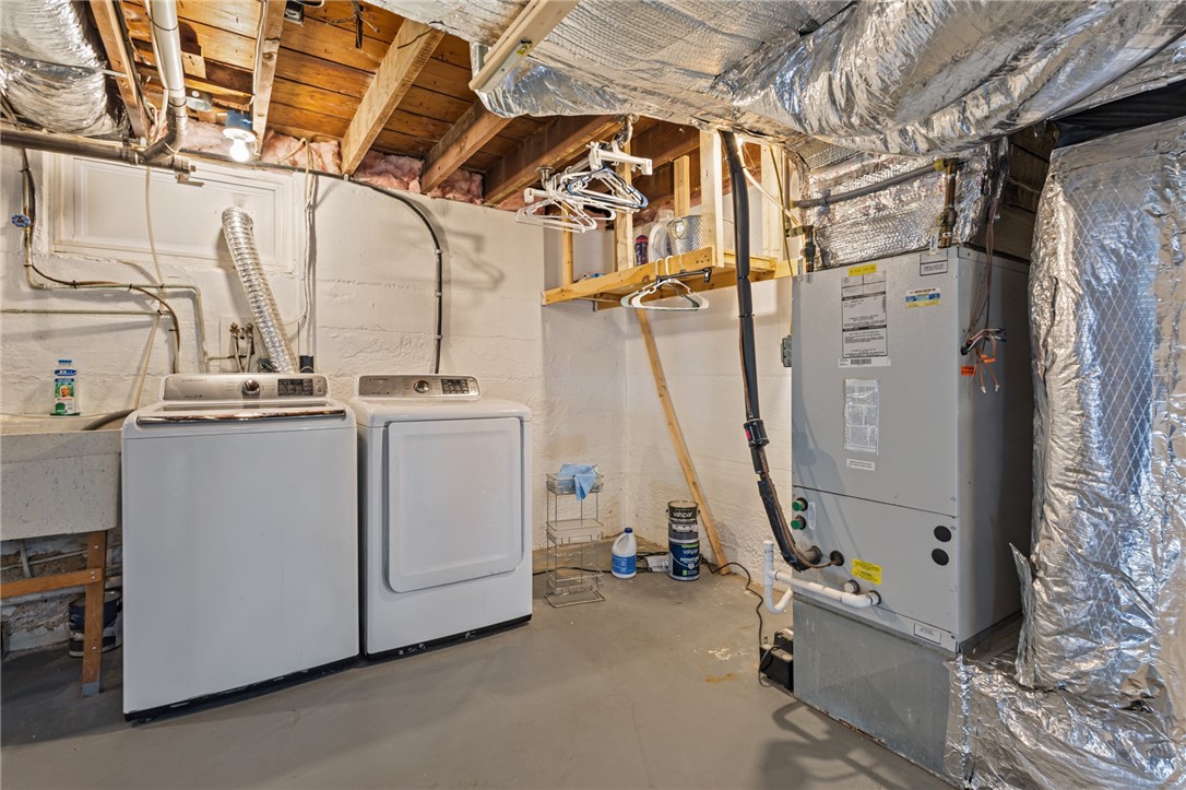 22 Phillips Avenue Warwick, RI 02888 - Photo 37 of 38