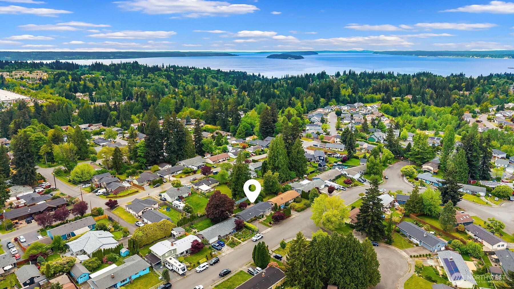 6208 Sycamore Place Everett, WA 98203 - Photo 4 of 30