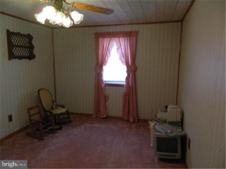 3915 Gideon Road Brookhaven, PA 19015 - Photo 10 of 10 Bedroom 2