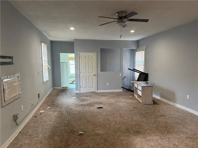 $74,900 | 739 Kiowa Street, Leavenworth, KS 66048