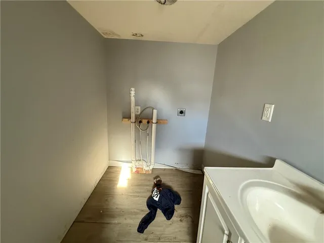 $74,900 | 739 Kiowa Street, Leavenworth, KS 66048