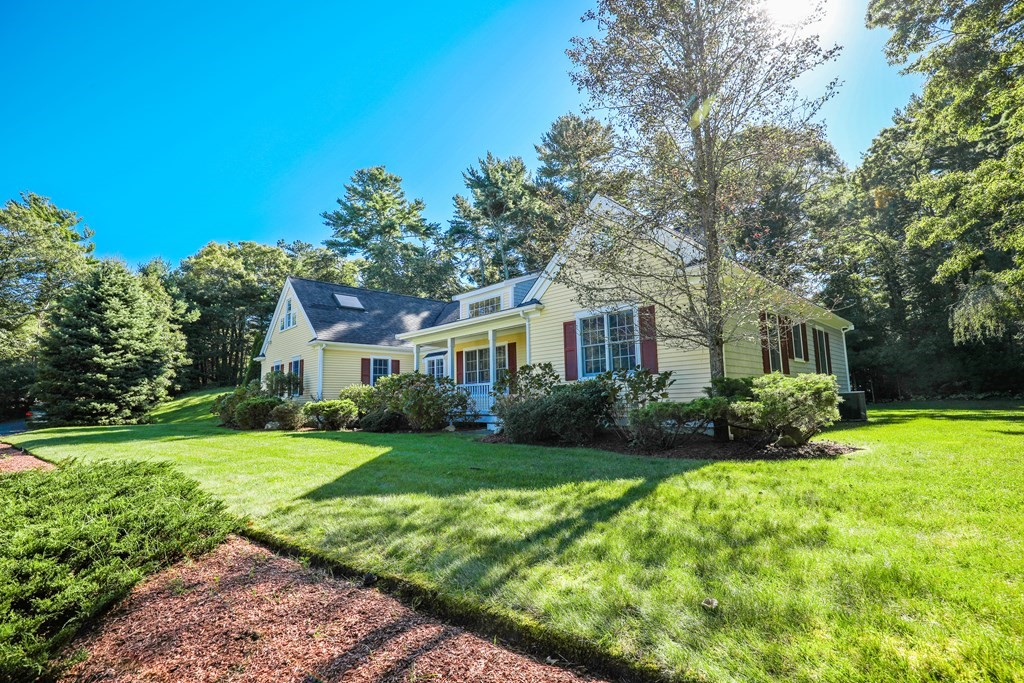 35 Sea Robin Road Barnstable, MA 02655 - Photo 1 of 42 Gallery Image 1