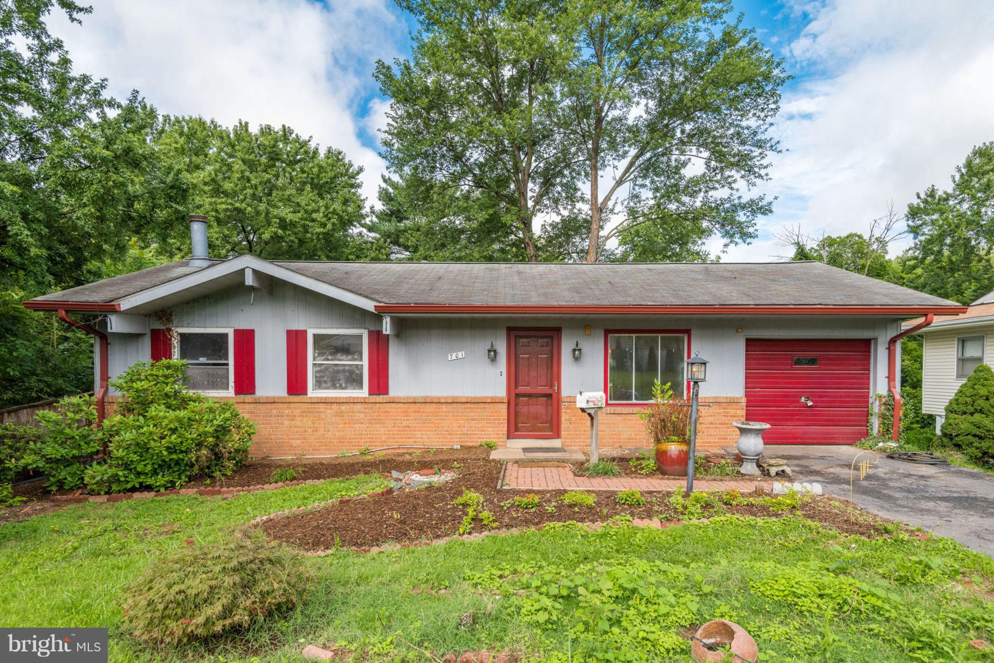 701 West Poplar Road Sterling, VA 20164 - Photo 1 of 28 Welcome to 701 W Poplar!