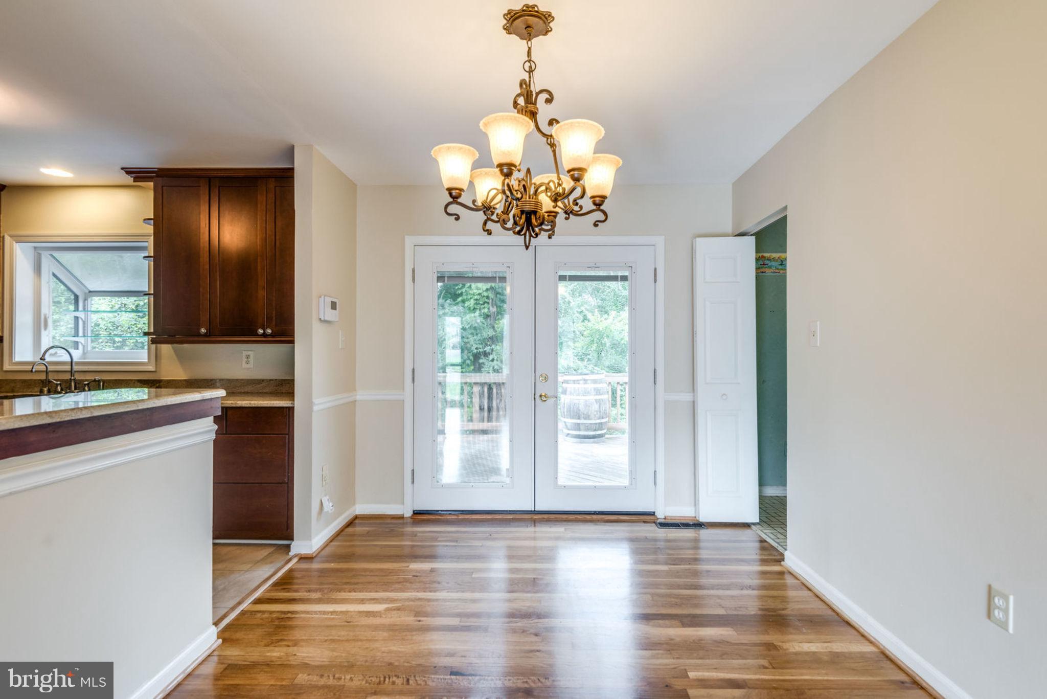 701 West Poplar Road Sterling, VA 20164 - Photo 7 of 28 Dining Room