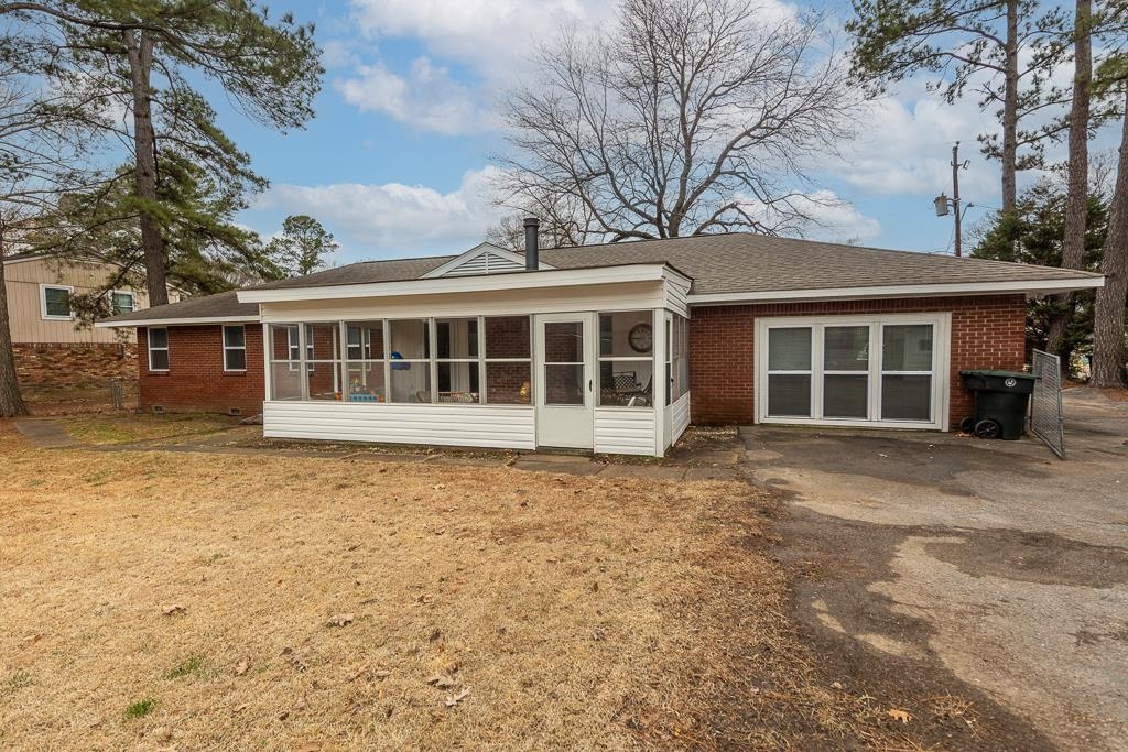 2662 Elmore Park Road Bartlett, TN 38134 - Photo 28 of 28 front view of a house with a yard