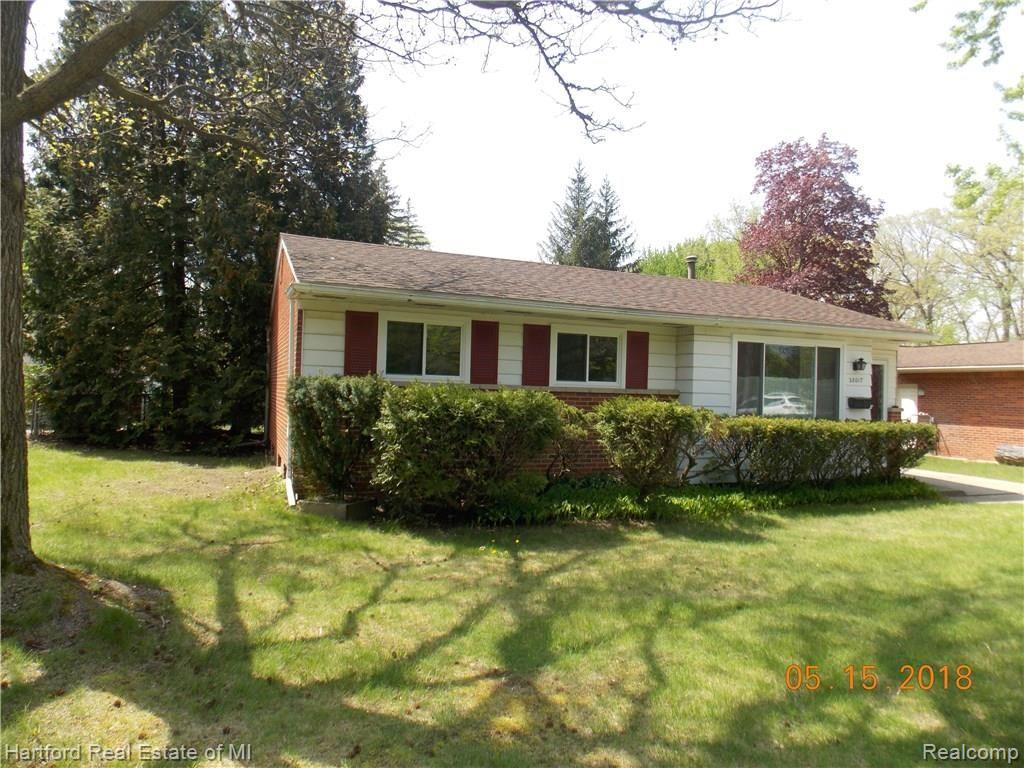 28017 West Nine Mile Road Farmington Hills, MI 48336 - Photo 3 of 27