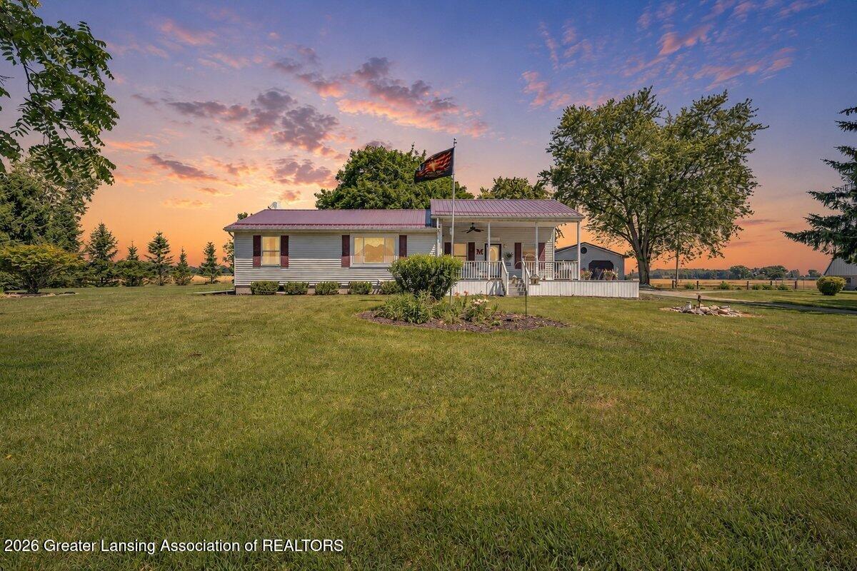 2234 West Taft Road Perrinton, MI 48871 - Photo 37 of 37 twilight_house_lightened