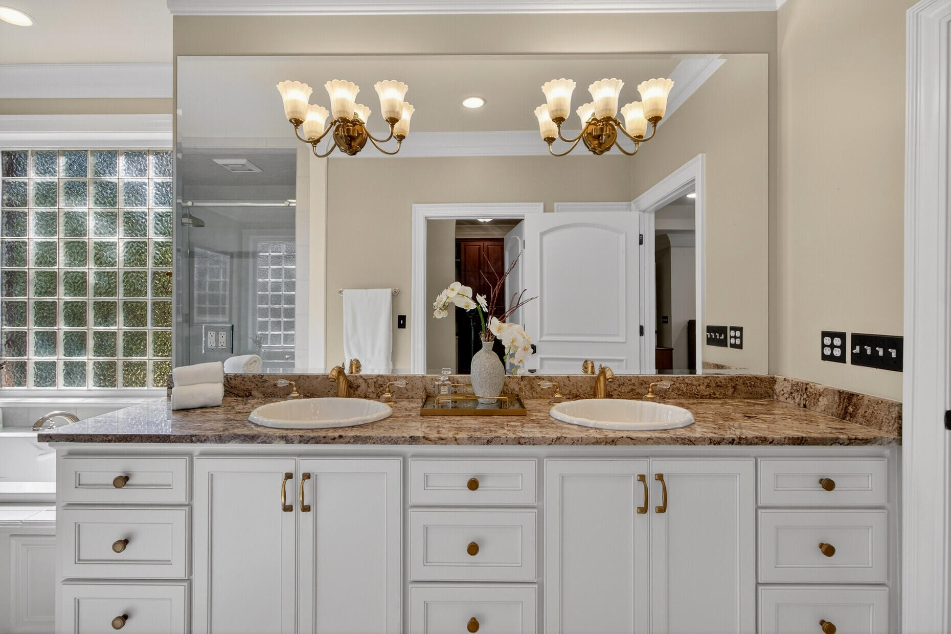 2992 Pignatelli Crescent Mount Pleasant, SC 29466 - Photo 42 of 86 Dual Vanities