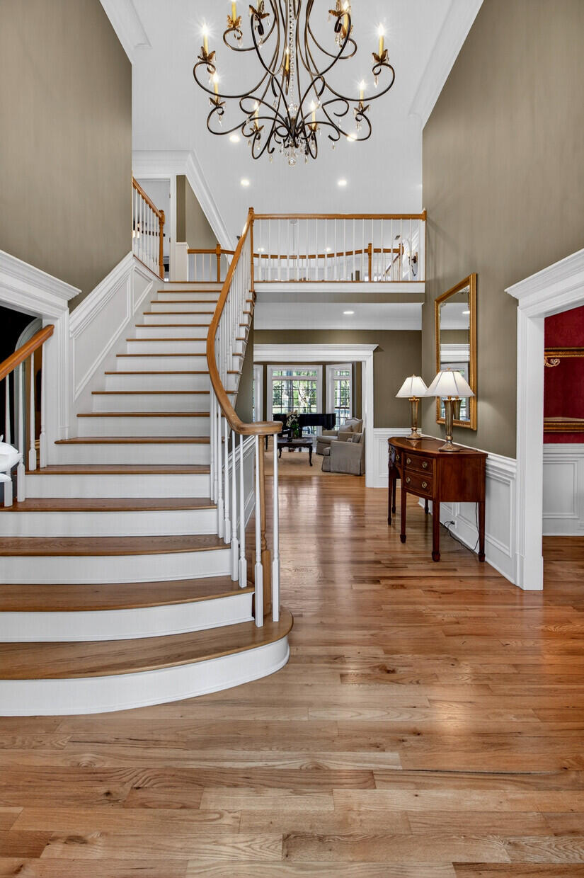 2992 Pignatelli Crescent Mount Pleasant, SC 29466 - Photo 10 of 86 Stunning Hardwood Floors