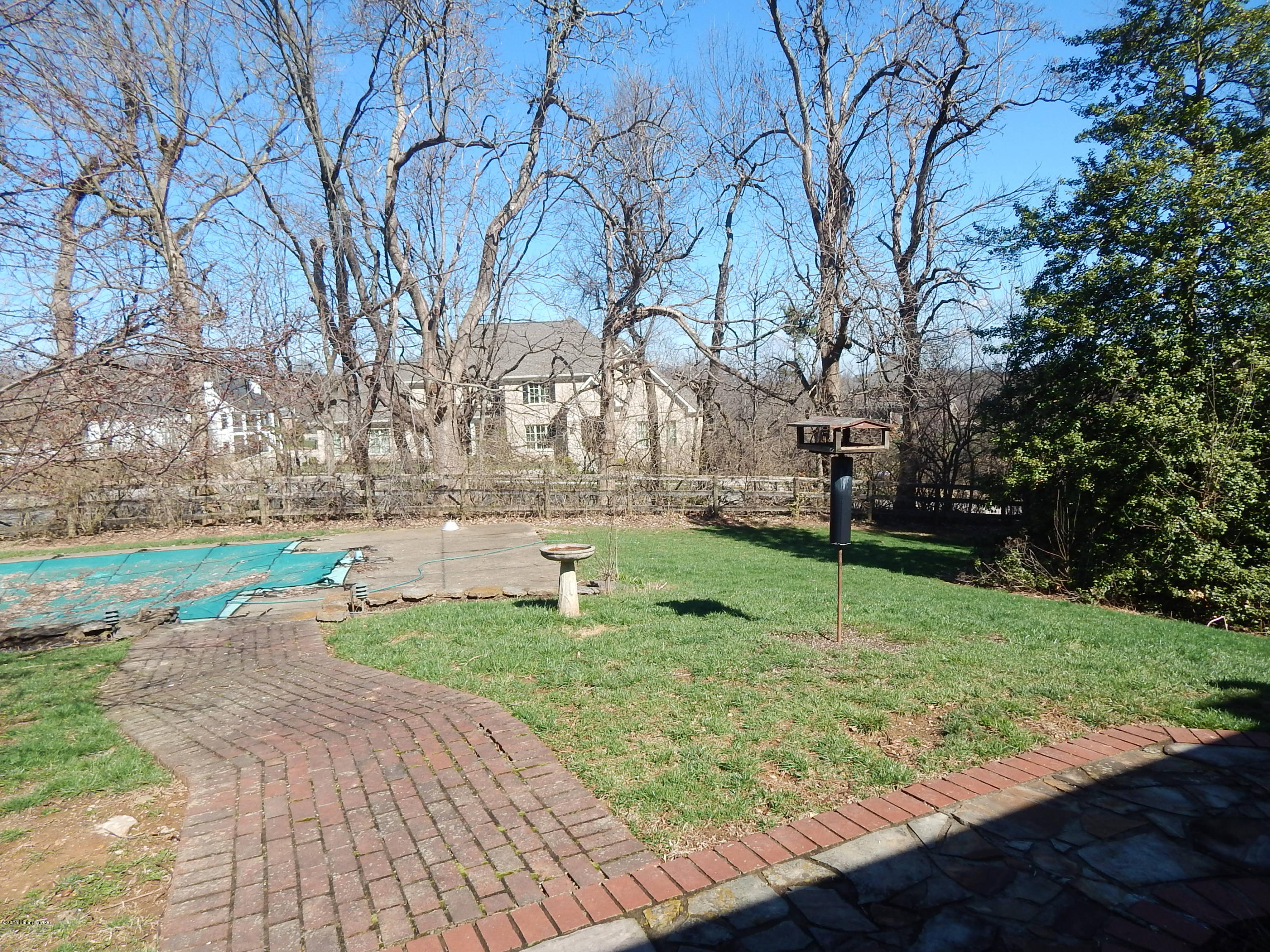 6105 Innes Trace Road Louisville, KY 40222 - Photo 17 of 18 In-ground pool