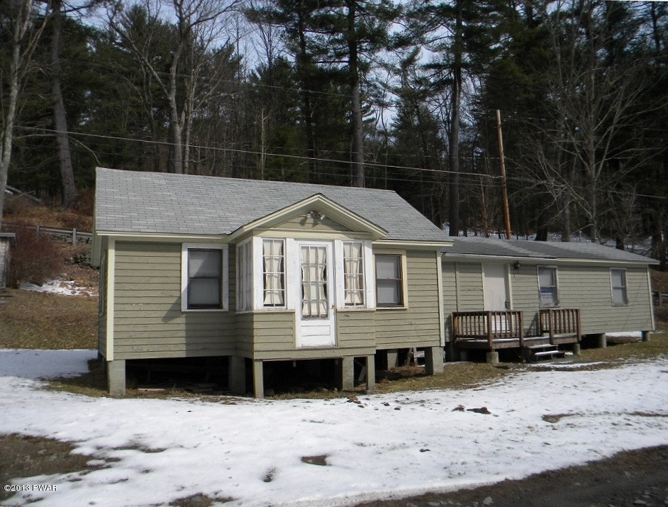 105 Lafe Road Hawley, PA 18428 - Photo 2 of 13 Gallery Image 2