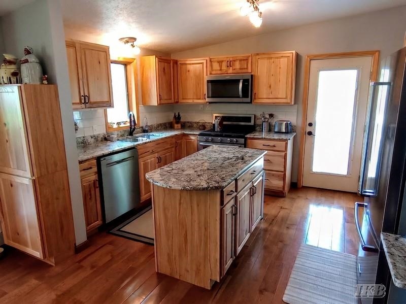 8818 Arnold Lake Road Harrison, MI 48625 - Photo 7 of 57
