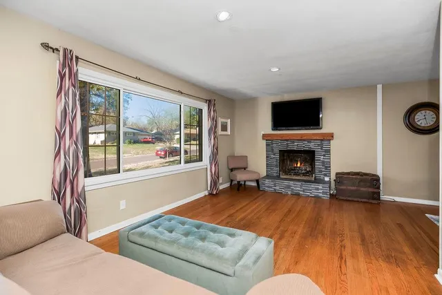 $375,000 | 6949 Russell Street, Overland Park, KS 66204