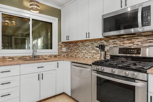 $375,000 | 6949 Russell Street, Overland Park, KS 66204