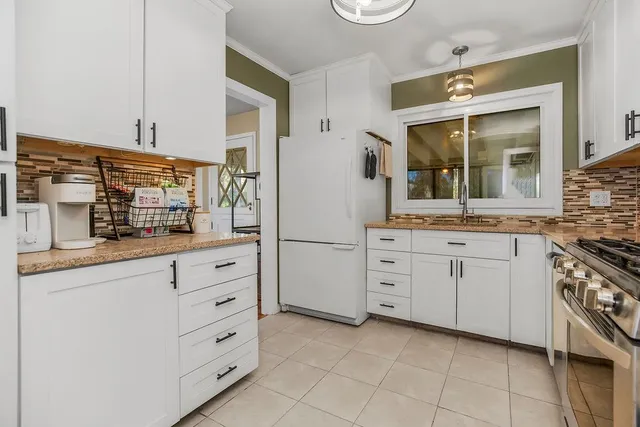 $375,000 | 6949 Russell Street, Overland Park, KS 66204