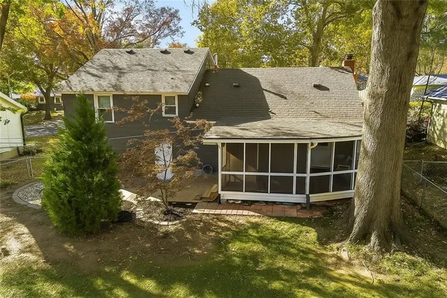 $375,000 | 6949 Russell Street, Overland Park, KS 66204