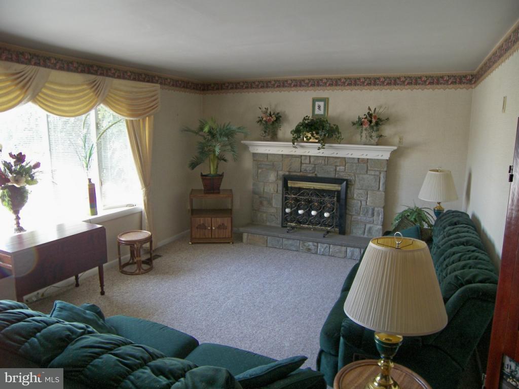 1010 Old Line Road Manheim, PA 17545 - Photo 10 of 13