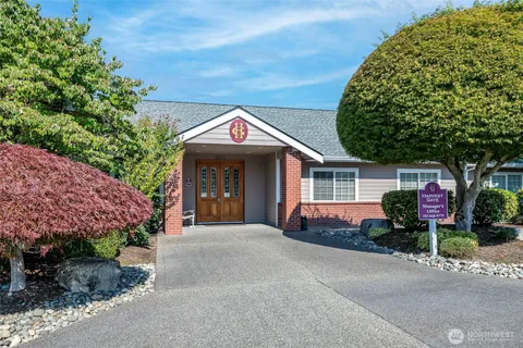 $305,000 | 5902 89th St Court East, Unit 11, Puyallup, WA 98371