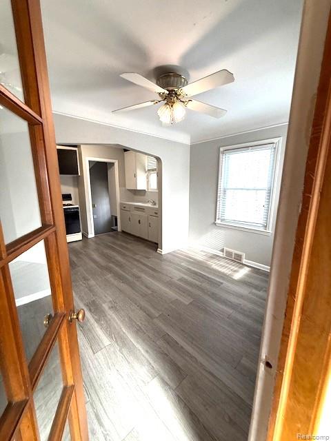 414 Moross Road Grosse Pointe, MI 48236 - Photo 7 of 17