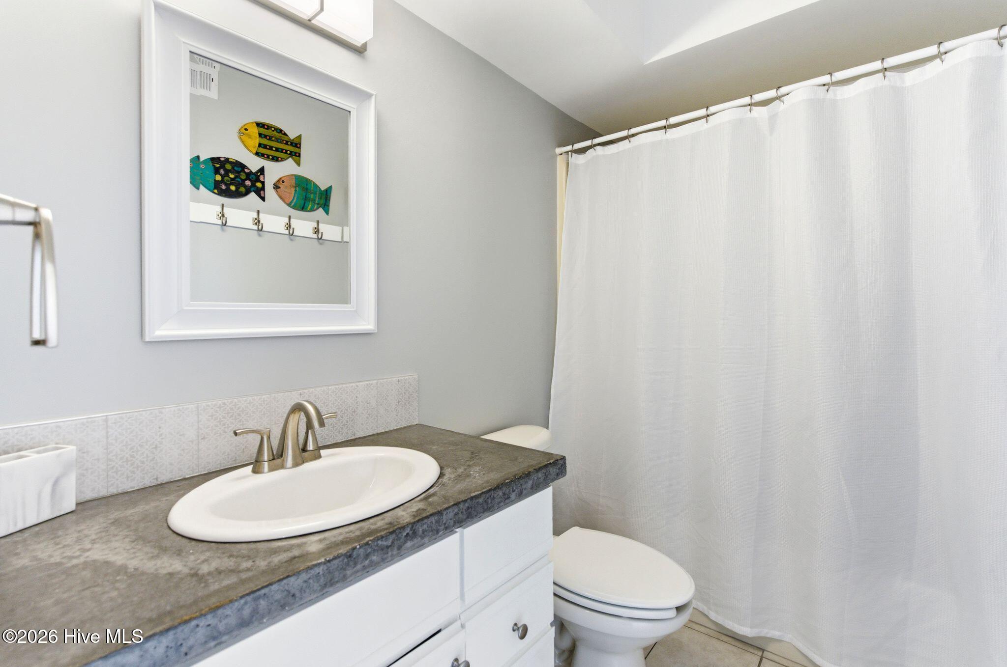 2000 New River Inlet Road, Unit 3201 North Topsail Beach, NC 28460 - Photo 6 of 65 Full Bath