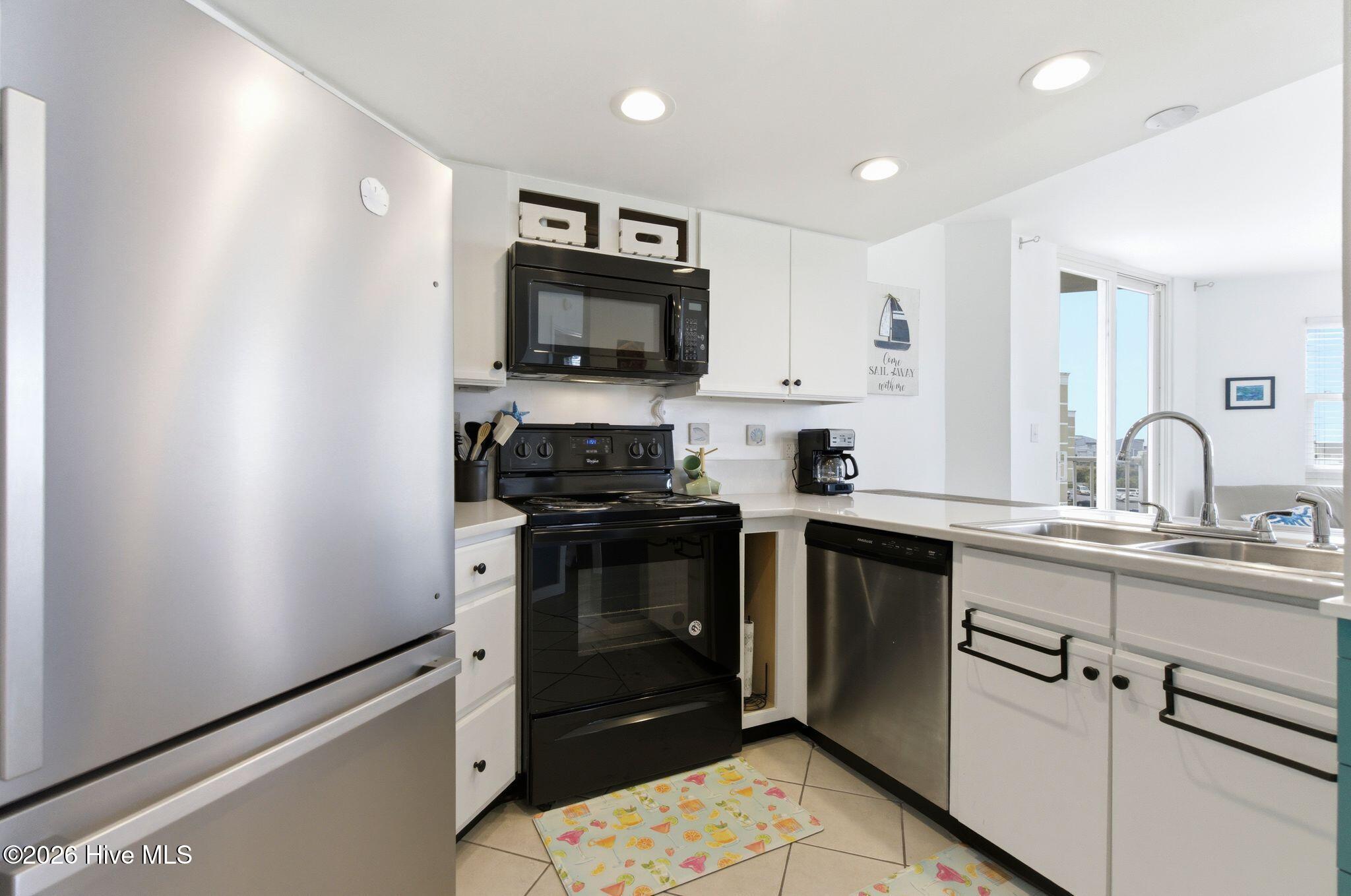 2000 New River Inlet Road, Unit 3201 North Topsail Beach, NC 28460 - Photo 10 of 65 Dishwasher - 2024