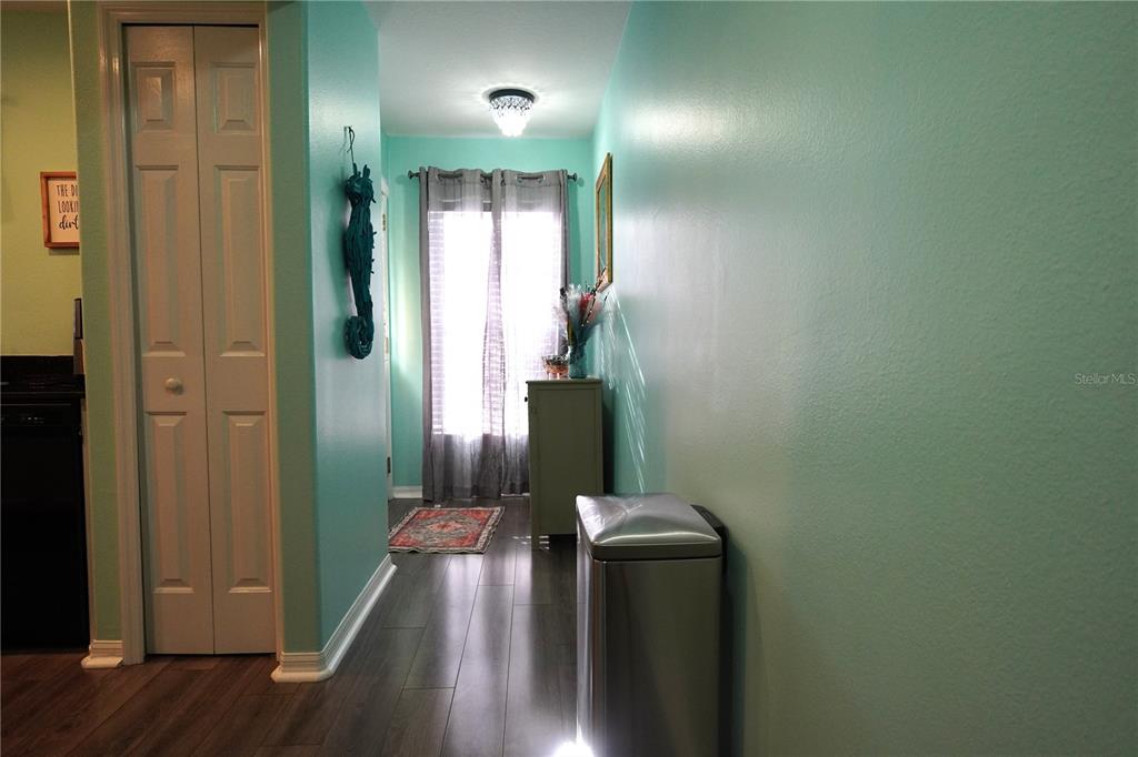 5463 River Rock Road Lakeland, FL 33809 - Photo 3 of 34