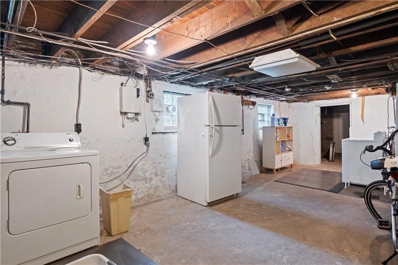 1626 Middle Road Glenshaw, PA 15116 - Photo 25 of 28 Gallery Image 25