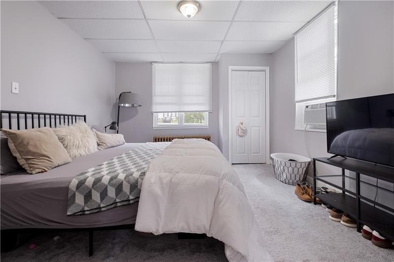 1626 Middle Road Glenshaw, PA 15116 - Photo 9 of 28 Gallery Image 9