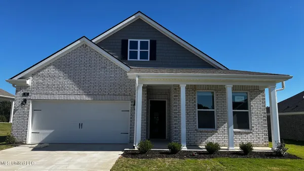 $343,990 | 68 Ozark Drive, Byhalia, MS 38611
