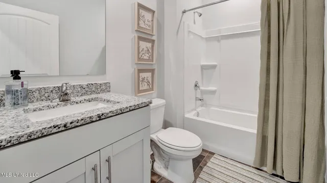 $343,990 | 68 Ozark Drive, Byhalia, MS 38611