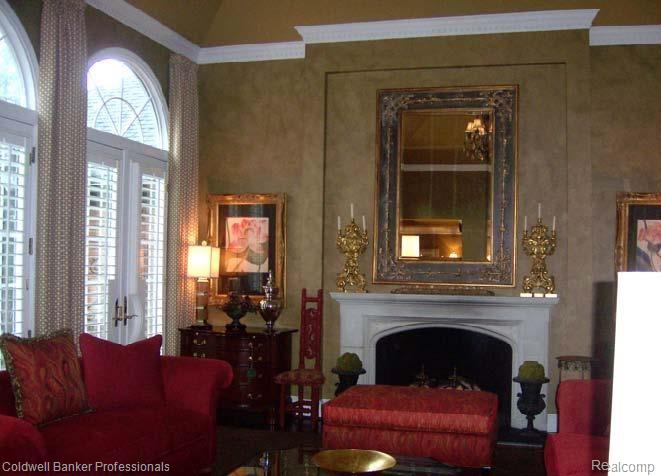 30 Cranbrook Road Bloomfield Hills, MI 48304 - Photo 4 of 24 FRENCH DRS OFF LIVING RM