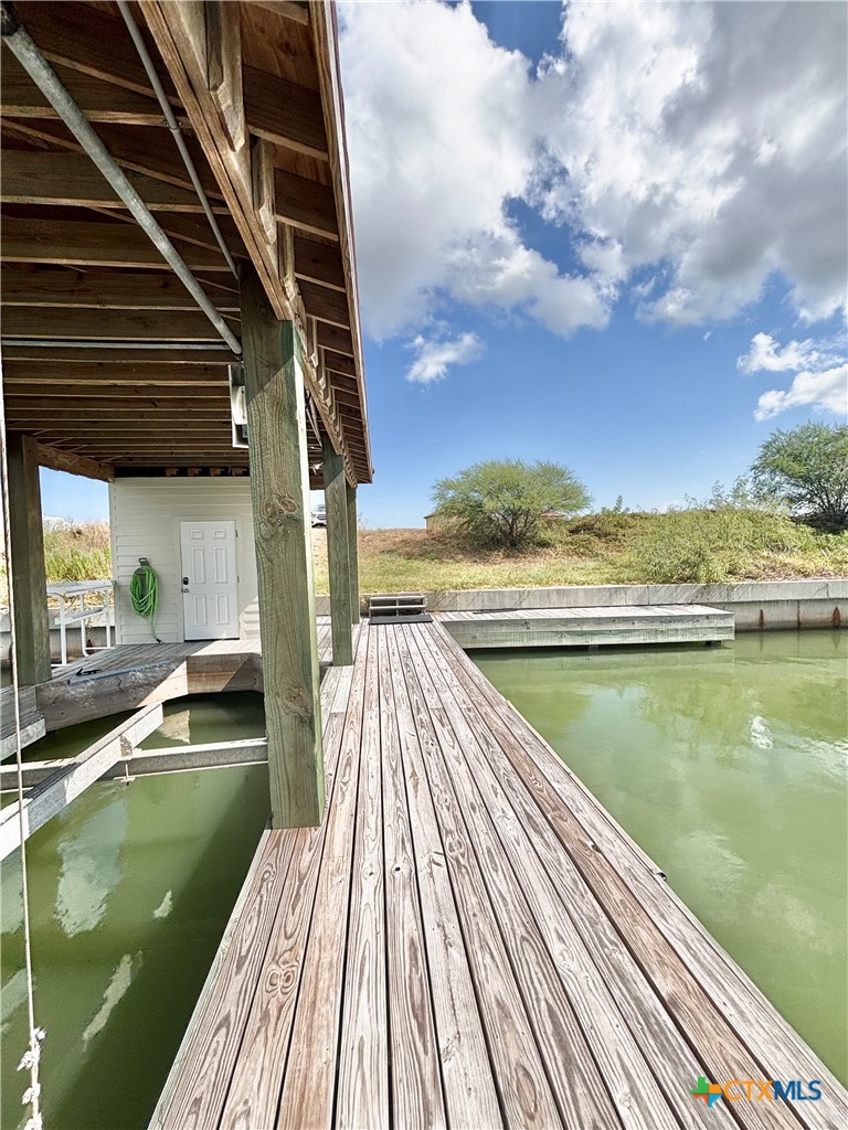 384 East Lago Loop Port O'Connor, TX 77982 - Photo 11 of 27 Gallery Image 11