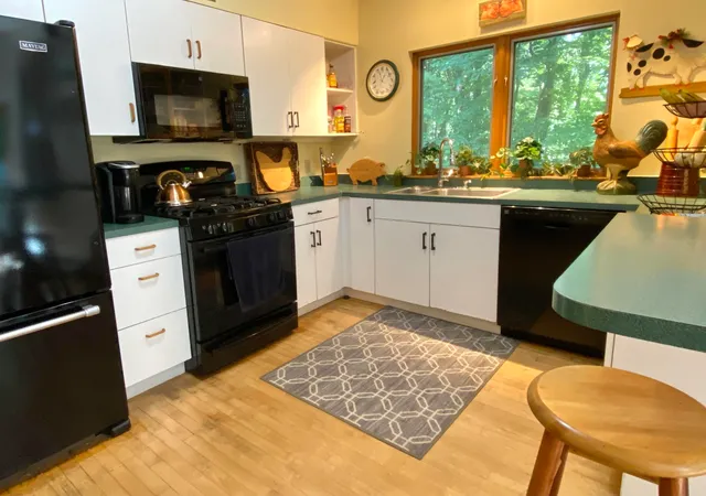 $414,500 | 87 Orchard Street, Brattleboro, VT 05301