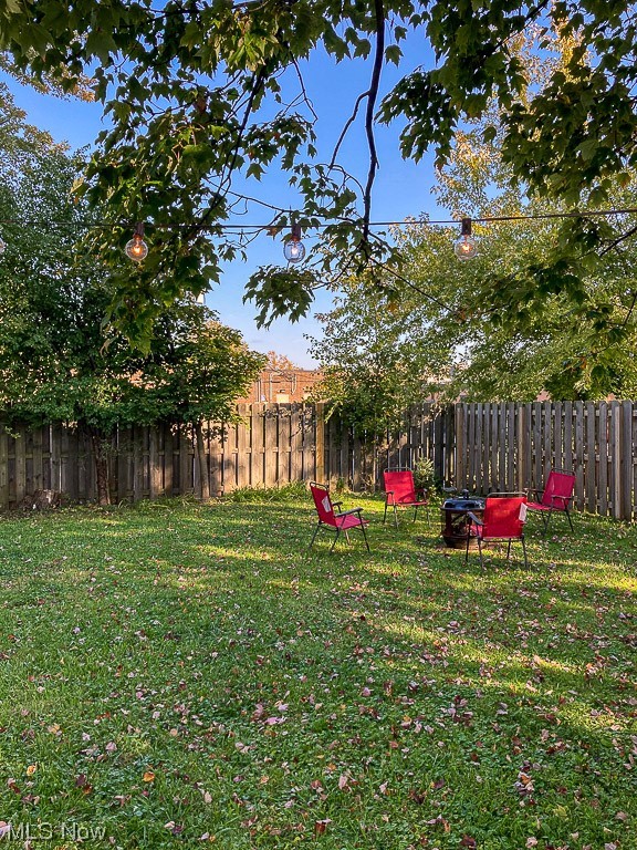 1439 Gordon Road Lyndhurst, OH 44124 - Photo 14 of 14 Fenced yard