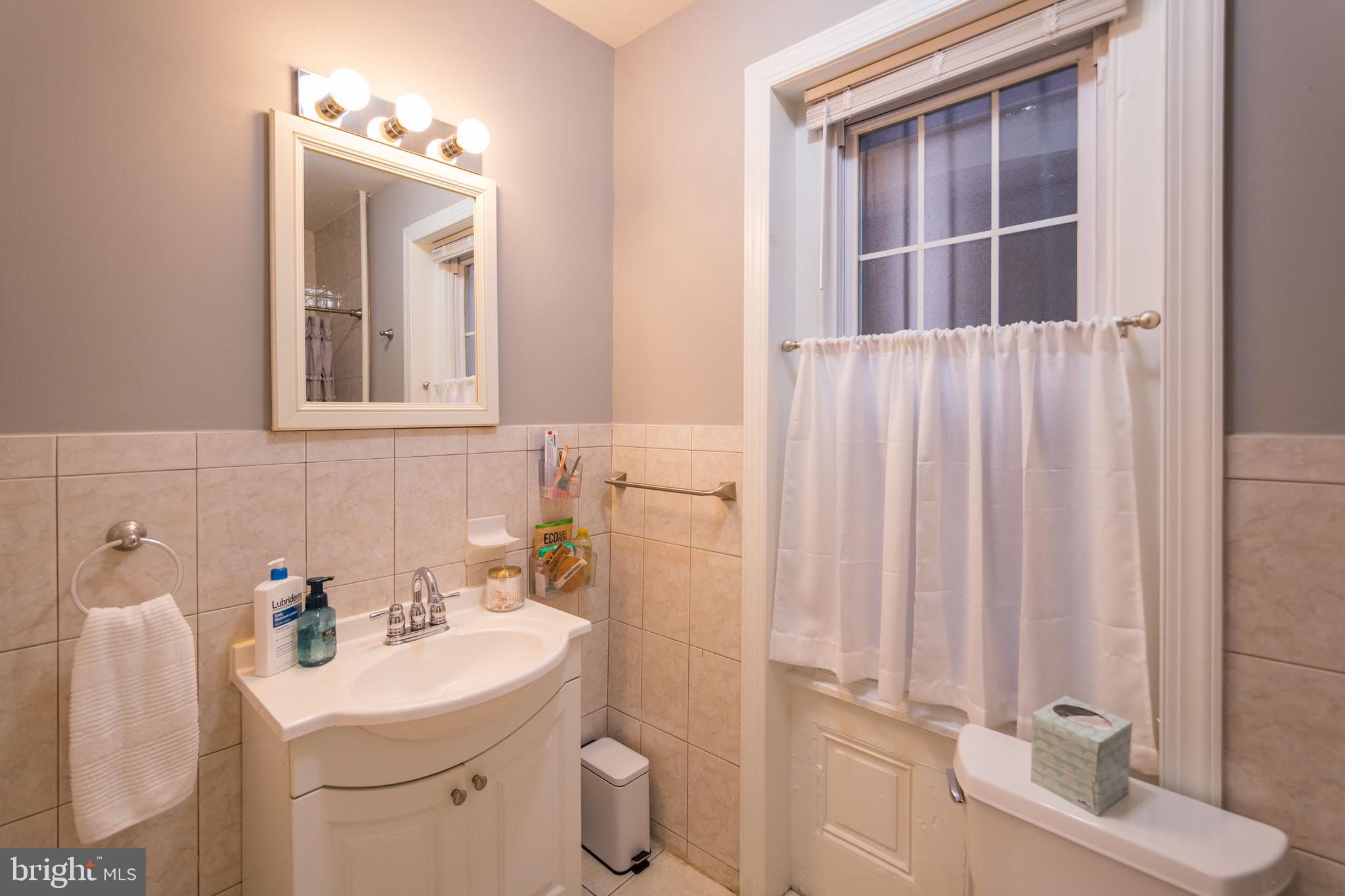 1919 Spring Garden Street, Unit 1R Philadelphia, PA 19130 - Photo 9 of 16