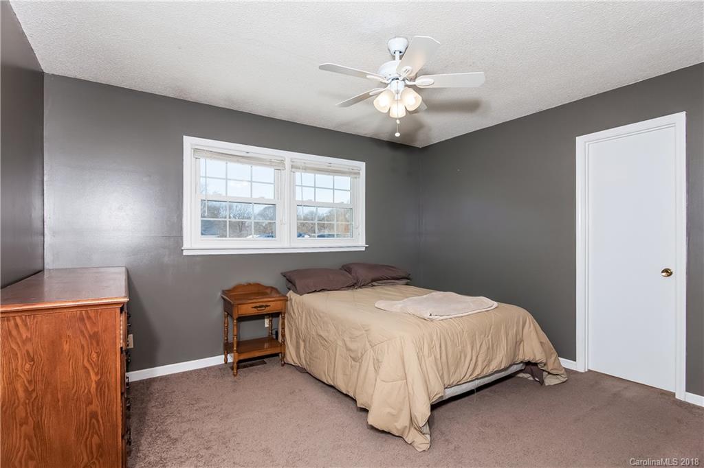 21226 Sandy Cove Road Cornelius, NC 28031 - Photo 17 of 29 Gallery Image 17