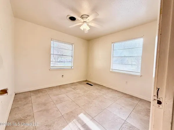 $145,900 | 5866 Kinder Drive, Jackson, MS 39211