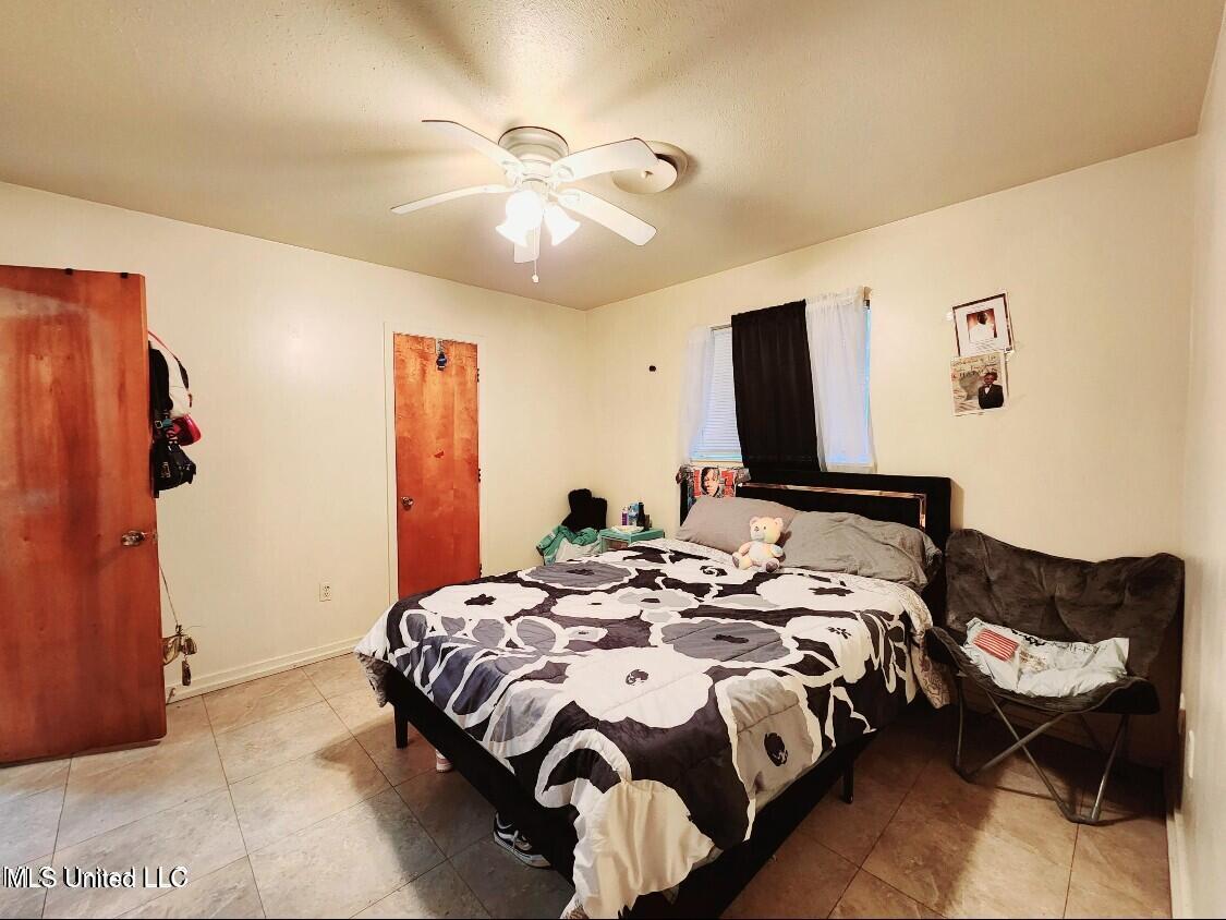 5866 Kinder Drive Jackson, MS 39211 - Photo 5 of 17 Kinder bR 3