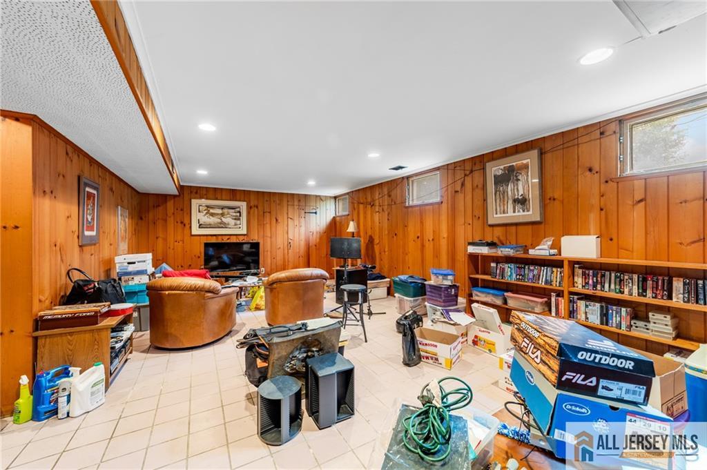 286 Franklin Road North Brunswick, NJ 08902 - Photo 21 of 25 Gallery Image 21