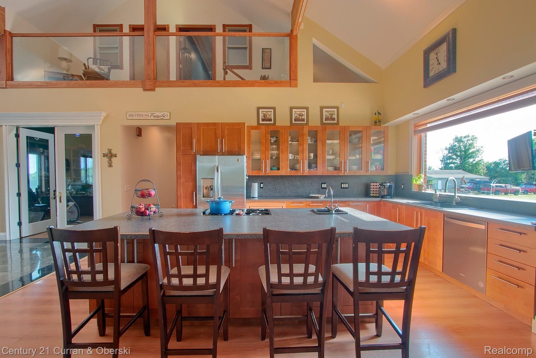 9801 Chinavare Road Newport, MI 48166 - Photo 14 of 58 14-Kitchen.jpg