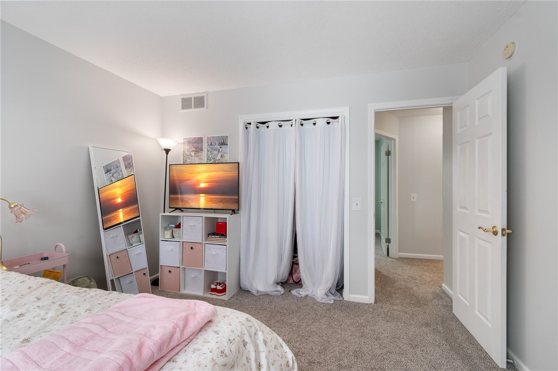 950 Lothario Circle Webster, NY 14580 - Photo 24 of 42