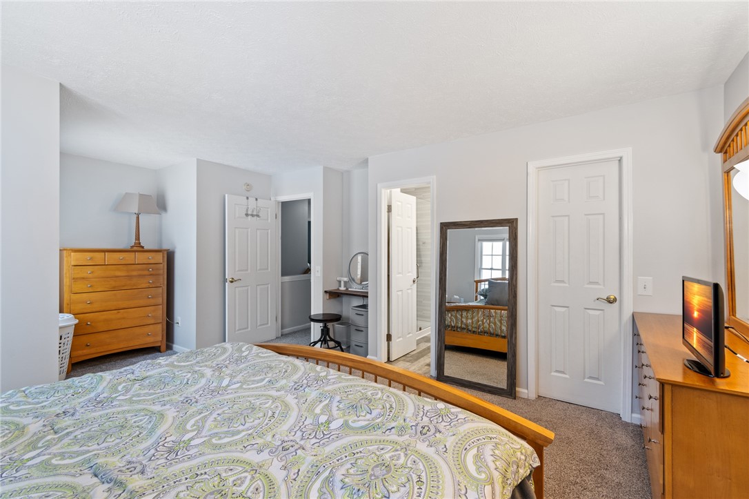 950 Lothario Circle Webster, NY 14580 - Photo 35 of 42 Primary Bedroom