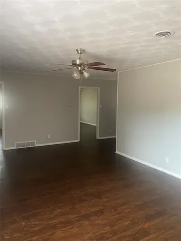 $1,750 | 741 West Main Street, Lancaster, TX 75146