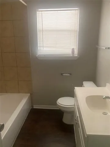 $1,750 | 741 West Main Street, Lancaster, TX 75146