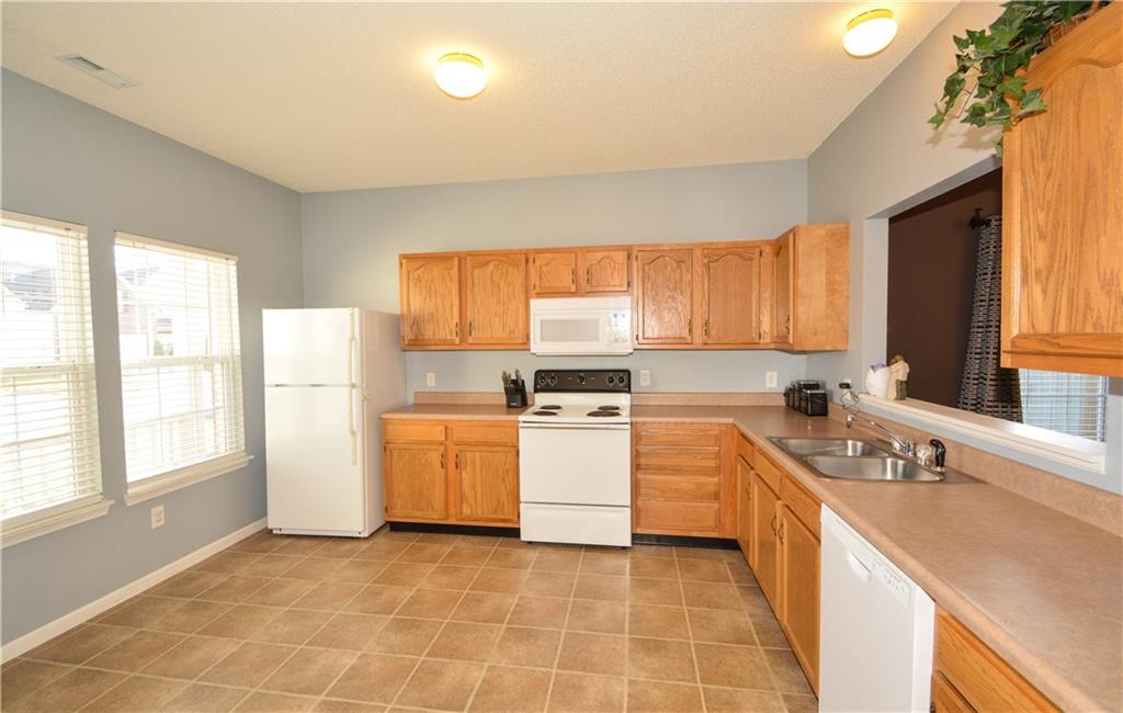 12244 Rambling Road Fishers, IN 46037 - Photo 7 of 20 Gallery Image 7
