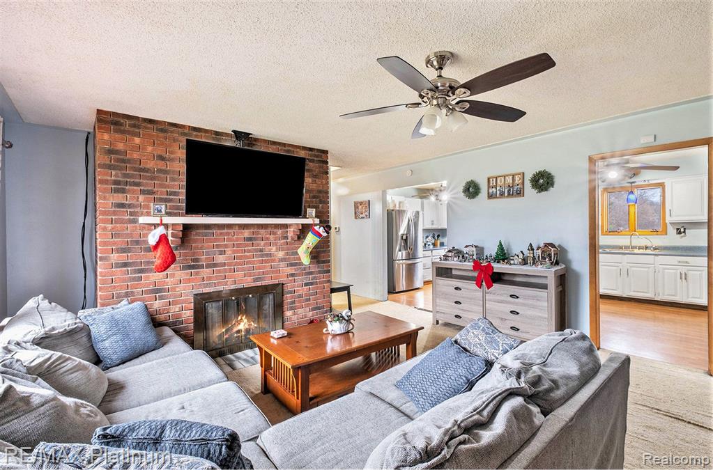 4081 Crosby Road Flint, MI 48506 - Photo 13 of 39